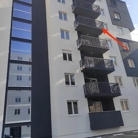 Nora With Private Parking Apartamento Zadar