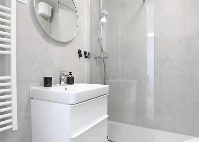 Nora With Private Parking Apartman *