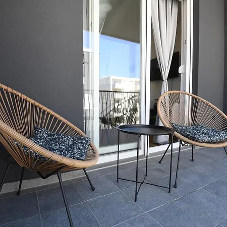 Appartement Nora With Private Parking